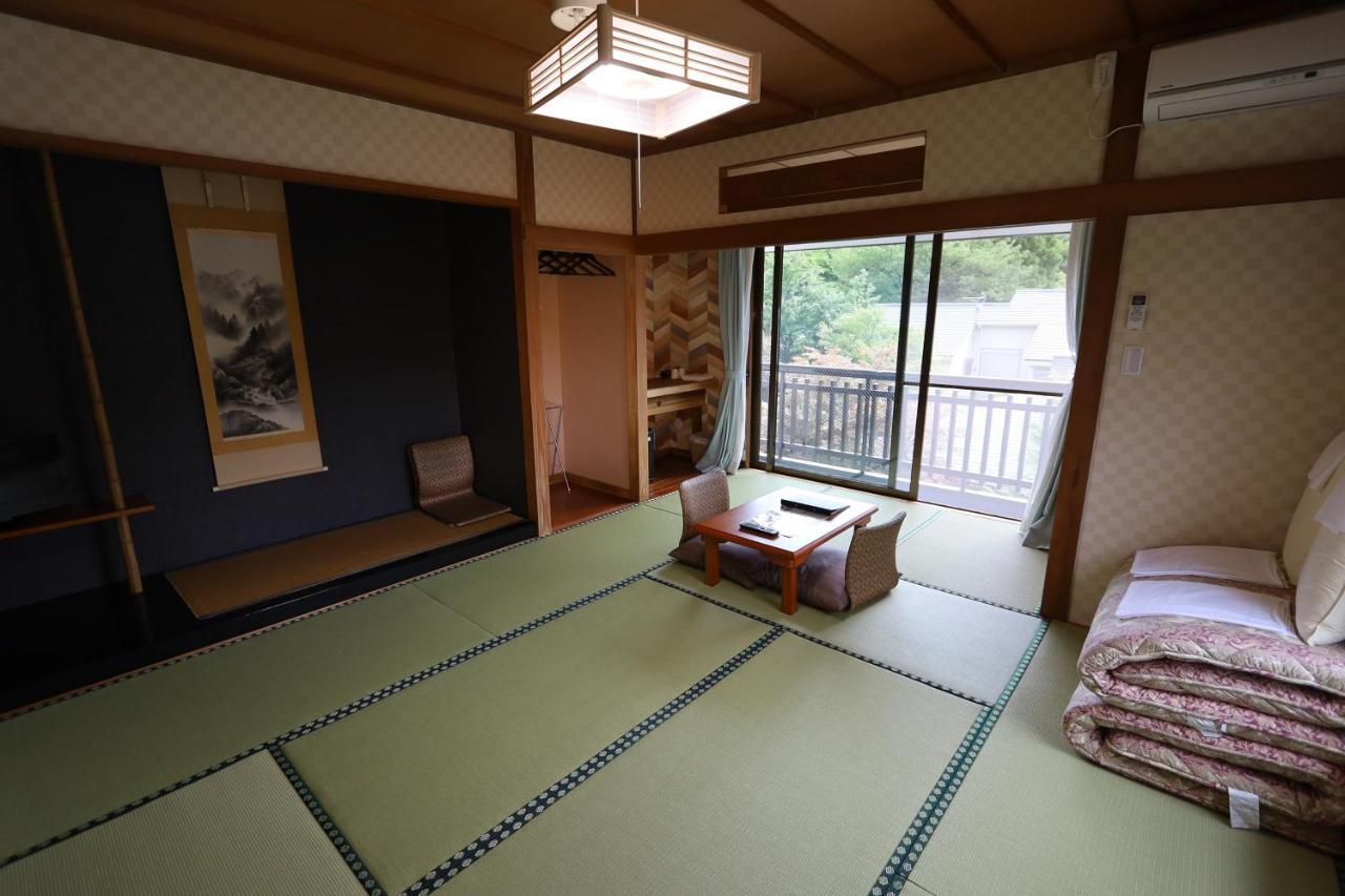 Onsen & Garden -Asante Inn- Hakone Exterior photo