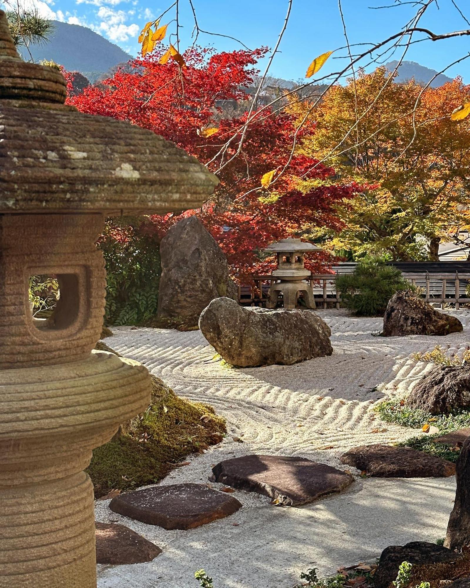 Onsen & Garden -Asante Inn- Hakone Exterior photo