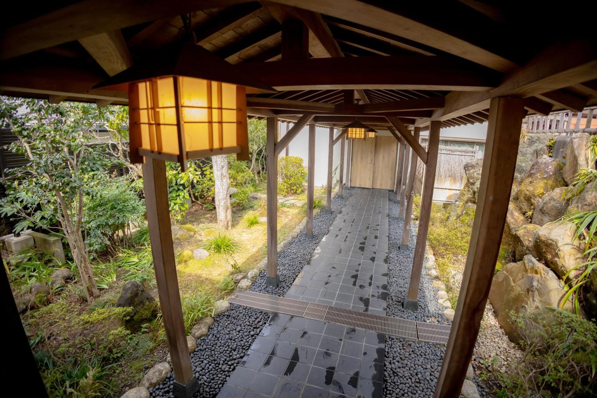 Onsen & Garden -Asante Inn- Hakone Exterior photo