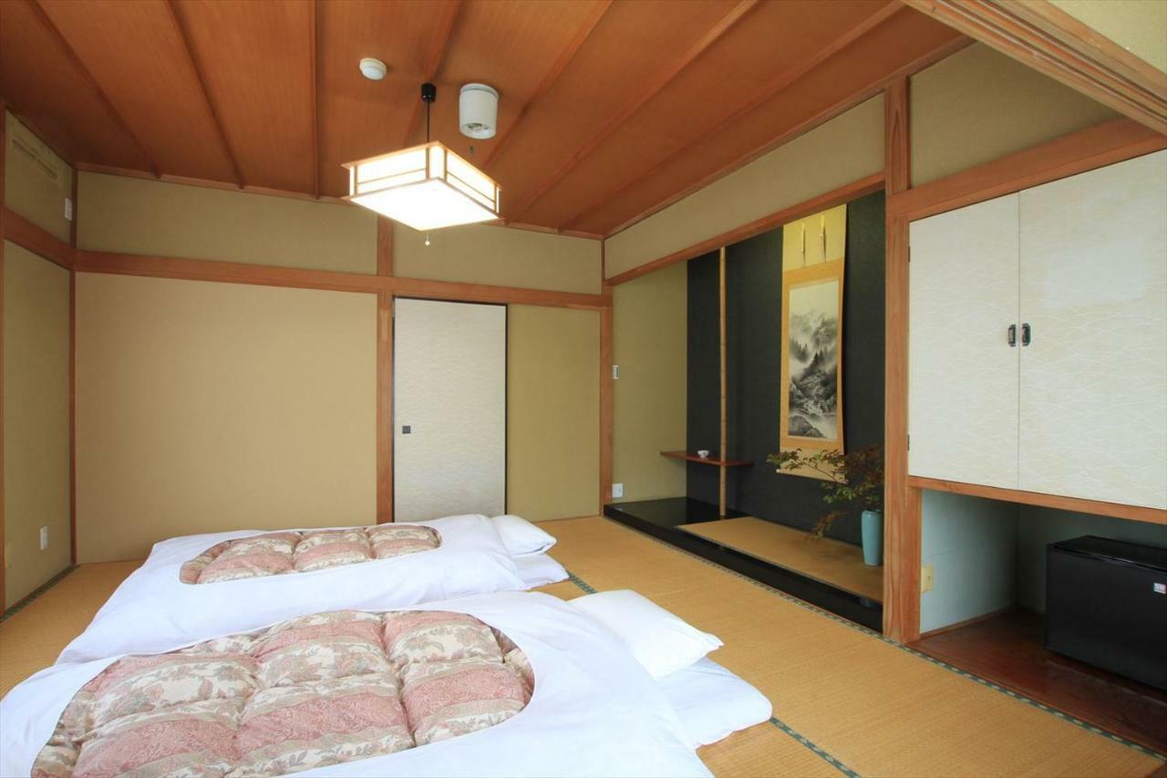 Onsen & Garden -Asante Inn- Hakone Exterior photo
