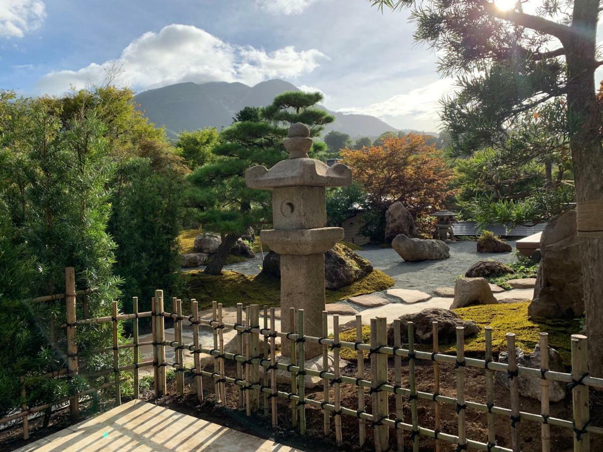 Onsen & Garden -Asante Inn- Hakone Exterior photo