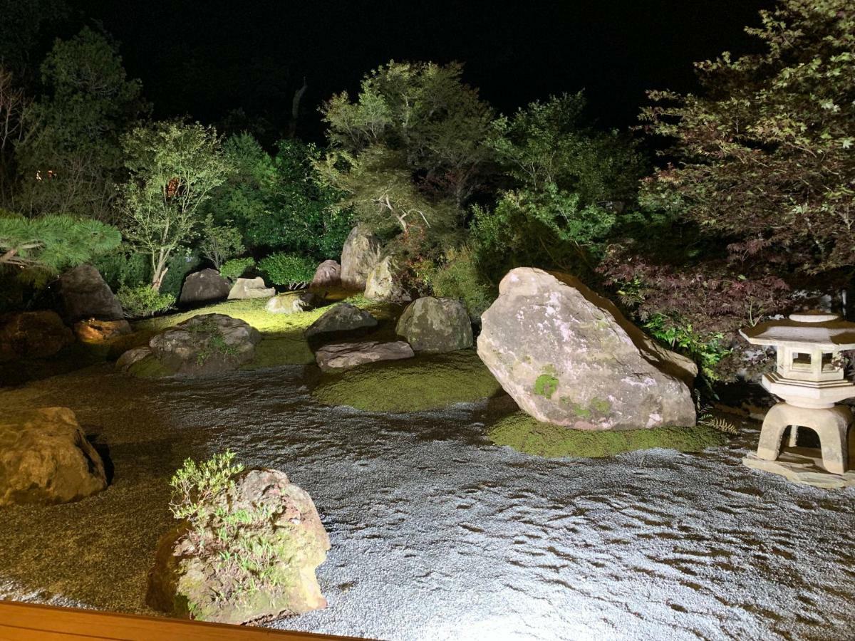 Onsen & Garden -Asante Inn- Hakone Exterior photo