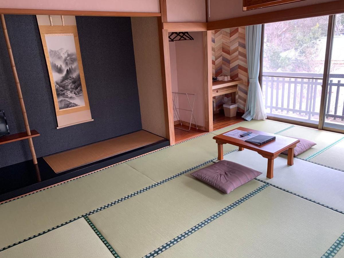Onsen & Garden -Asante Inn- Hakone Exterior photo